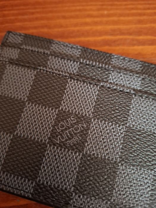 Luis Vuitton cardholder