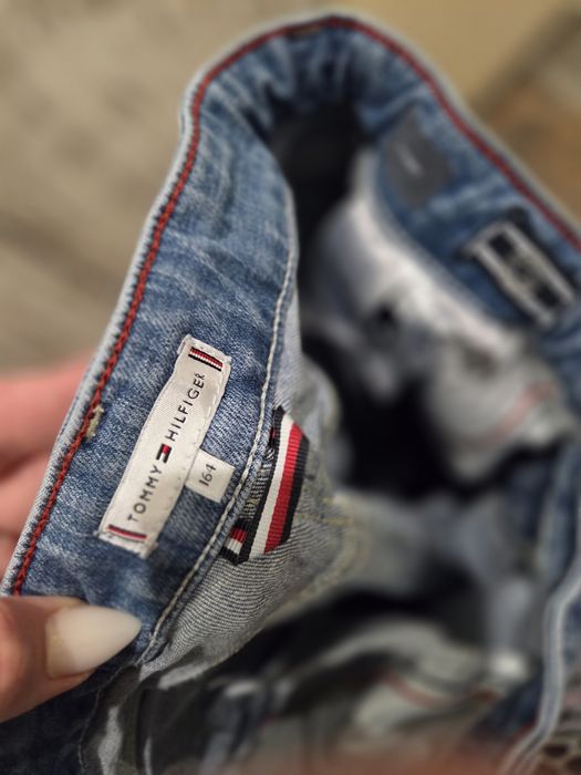 Детски дънки Tommy Hilfiger