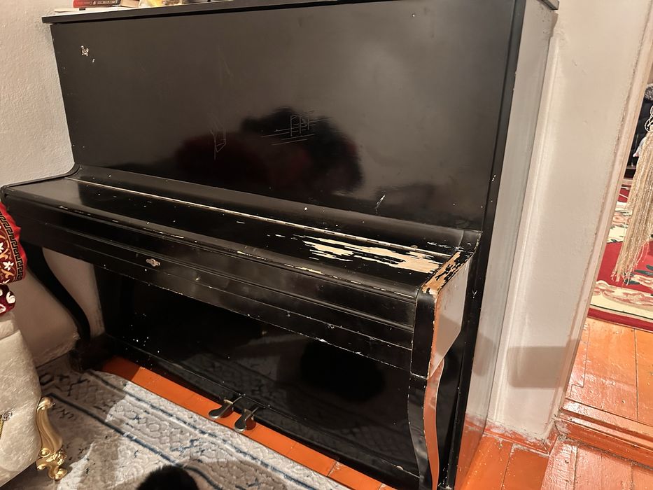 Продается Пианино
