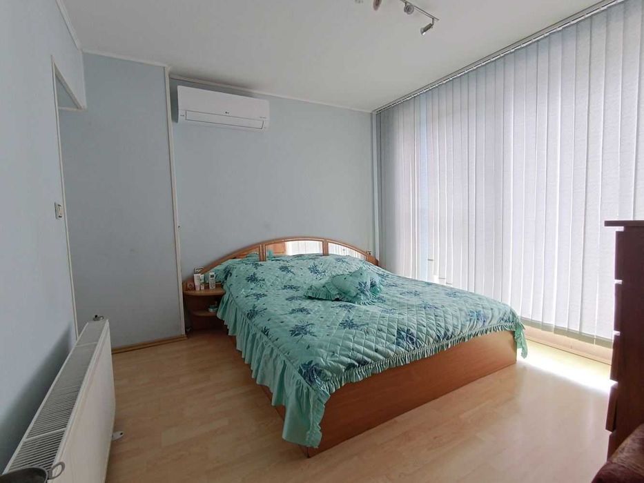 Продава се Къща в с. Момин сбор, Област Велико Търново - 300 кв.м за 544 €/кв.м - Снимка #10