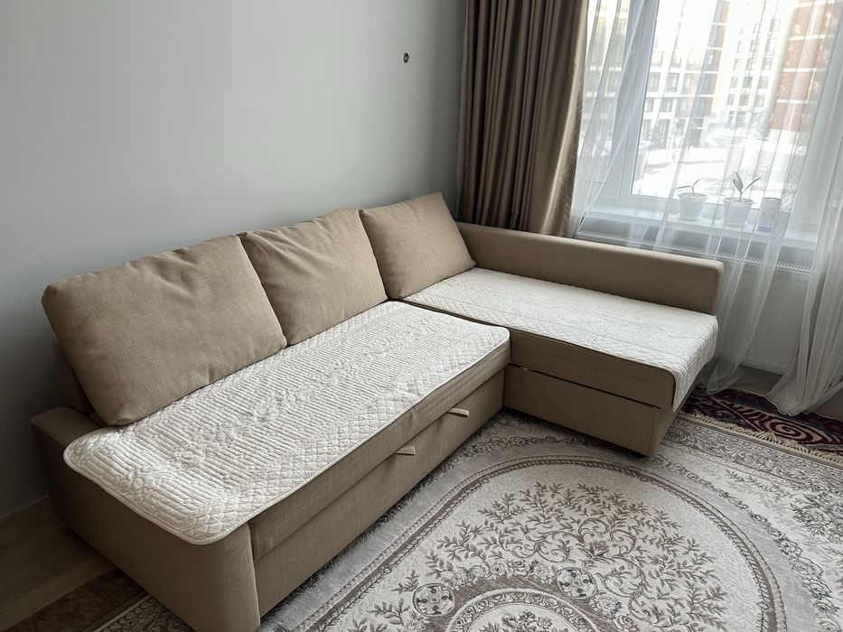 Диван угловой б/у