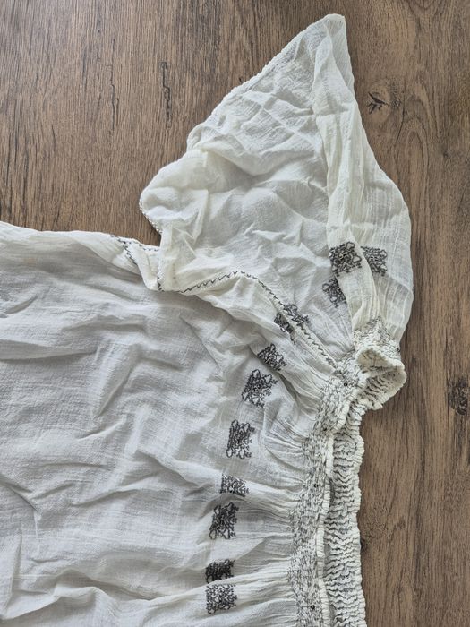Bluza alba ie damă