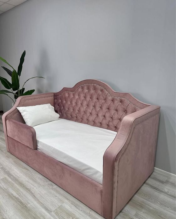 Кровать-диванчик для принцесс