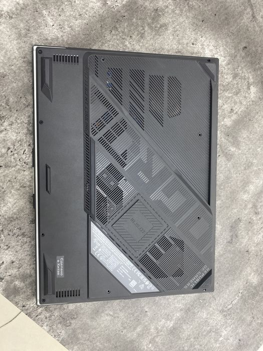 Ноутбук ASUS ROG Strix G16