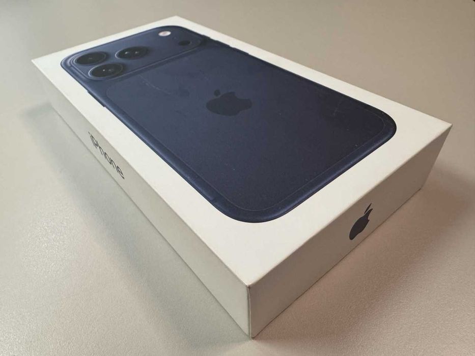  Apple / iPhone 17 Pro 256 Gb / Deep Blue / Sigilat