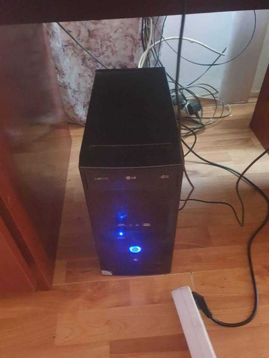 Vand PC intel celeron