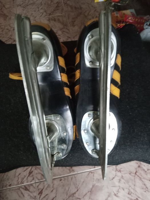 Кожени кънки за лед  Адидас