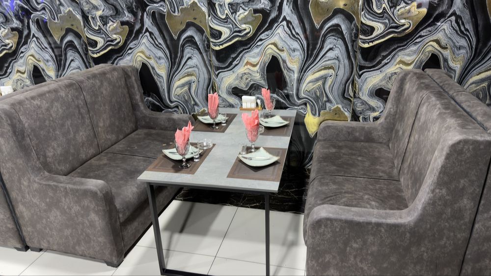 Диван стол комлект