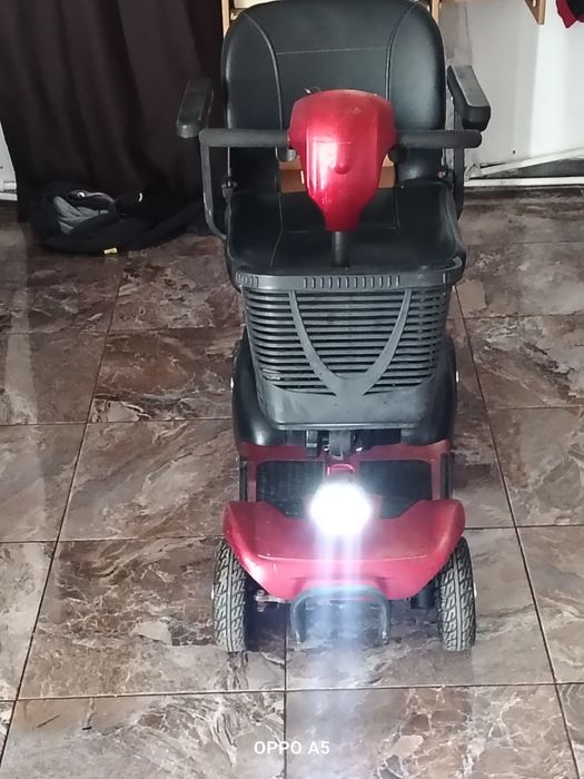Scuter electric pentru persoane cu dizabilități