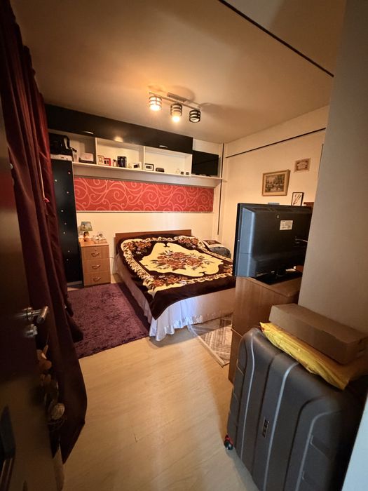 Vand apartament 2 camere Ferentari, intersectie Prelungirea Ferentari cu str Mihail Calinici