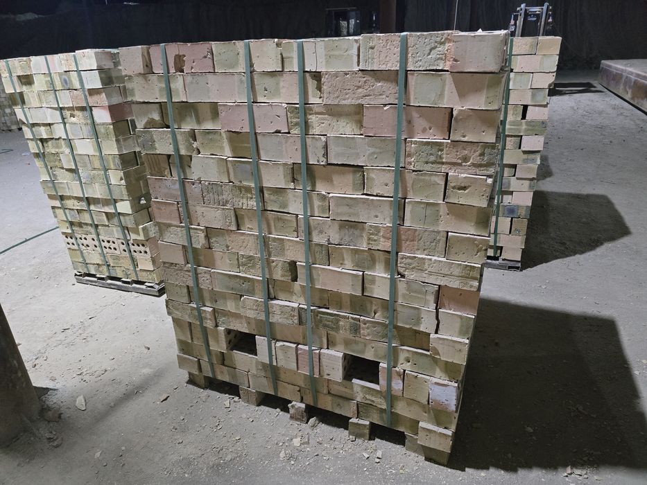 Гишт Завод. Пишган гишт.