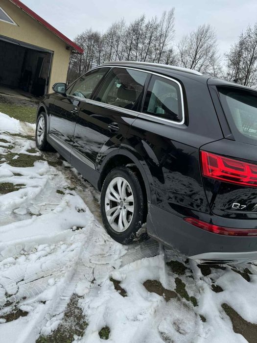 Vând q7 quatro 2017