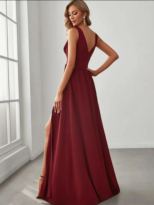 РАЗПРОДАЖБА на нови официални бални рокли