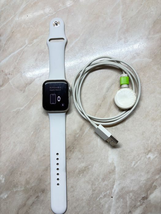 Продам apple watch 5 серии 44 мм