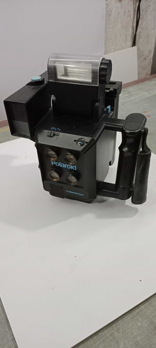 Фотоаппарат Polaroid аналоговый