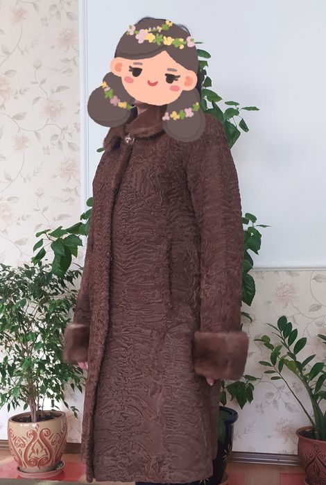 Шуба из каракуля новая