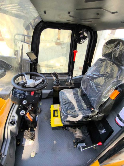 Телескопический погрузчик FORLOAD T2500