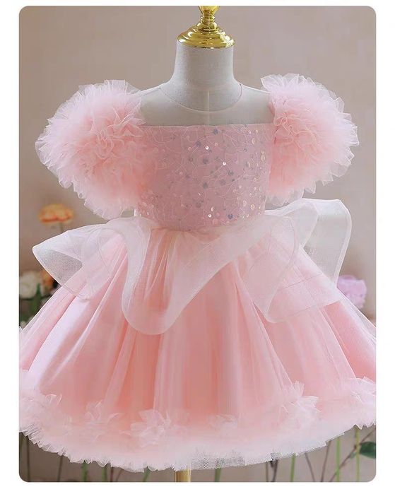 Нарядные платья для девочек 4-6лет