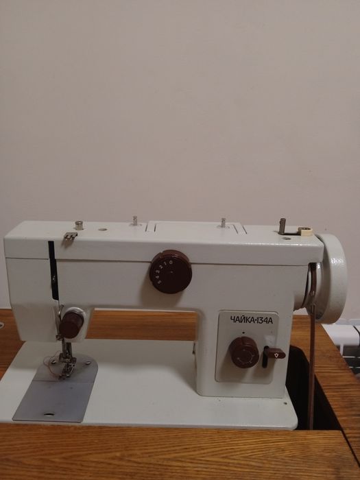 Продаётся швейная машина чайка 134А отличном состоянии