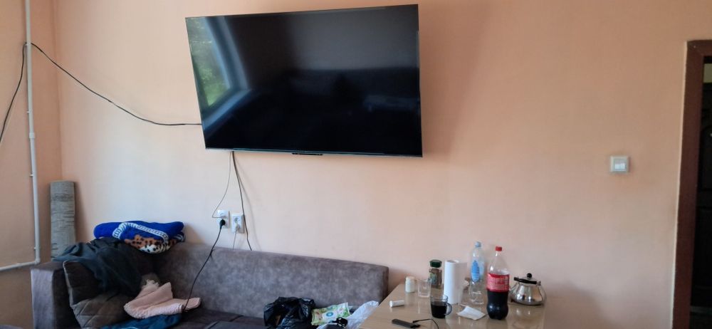 Срочна продаётся 1 комнатная квартира  в 5/1Б 9 этажка  3 этаж