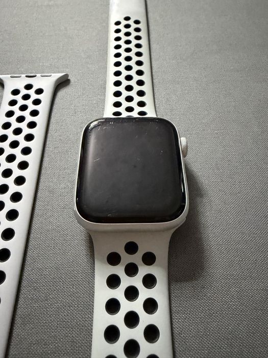 Apple watch series 5 nike edition