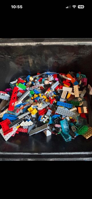Vând piese Lego peste 1500