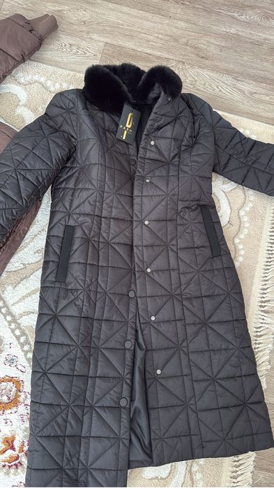 куртки и платьяя