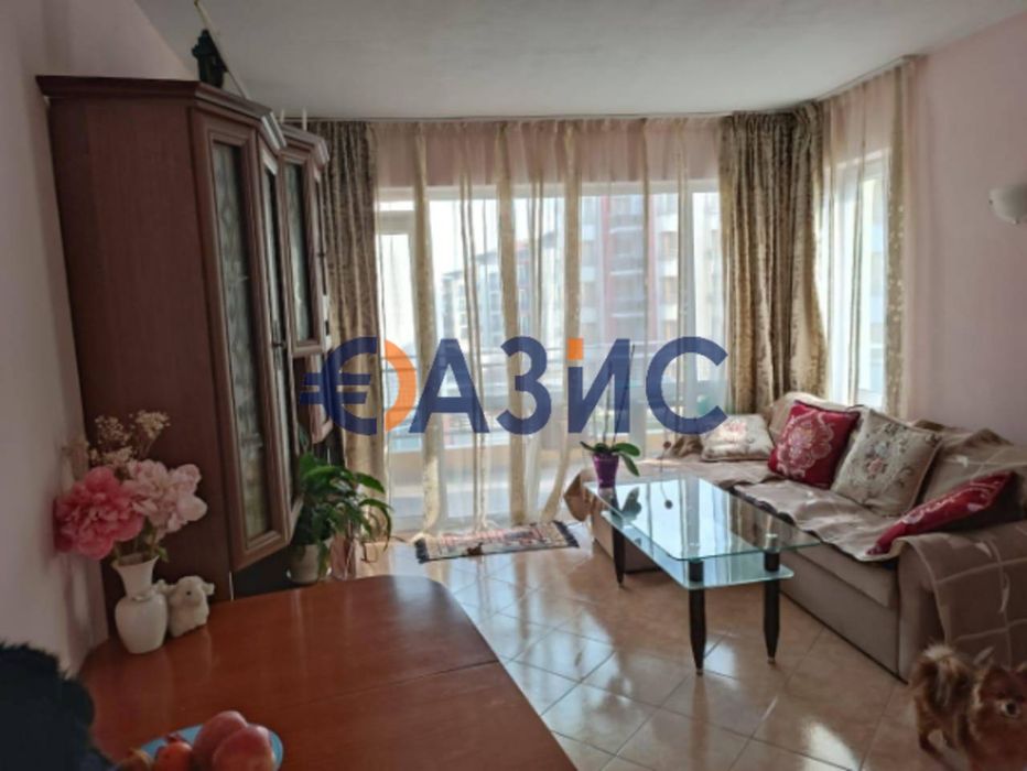 Продава се Двустаен апартамент в к.к. Слънчев бряг - 60 кв.м за 1050 €/кв.м - Снимка #1