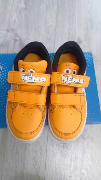 Adidasi nemo marimea 26