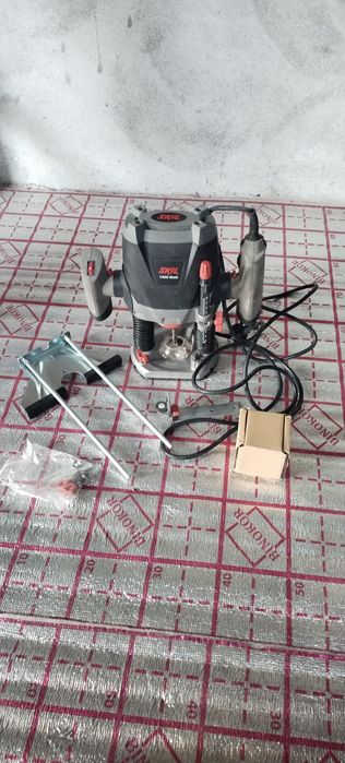 Деревообрабатывающая Фрезерный станок.