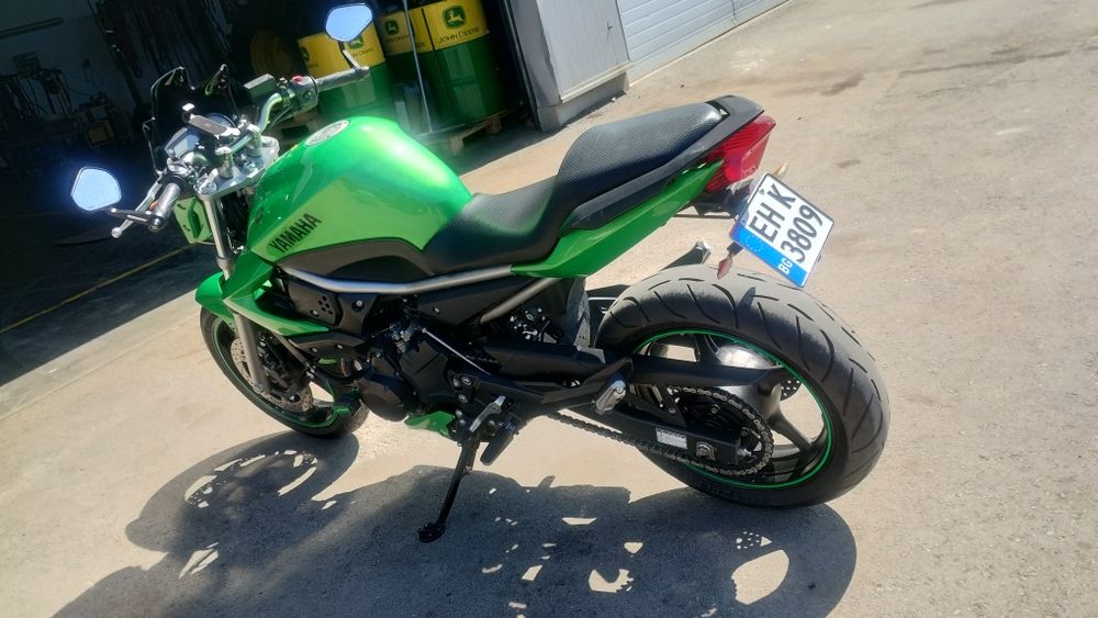 Продавам Yamaha XJ6