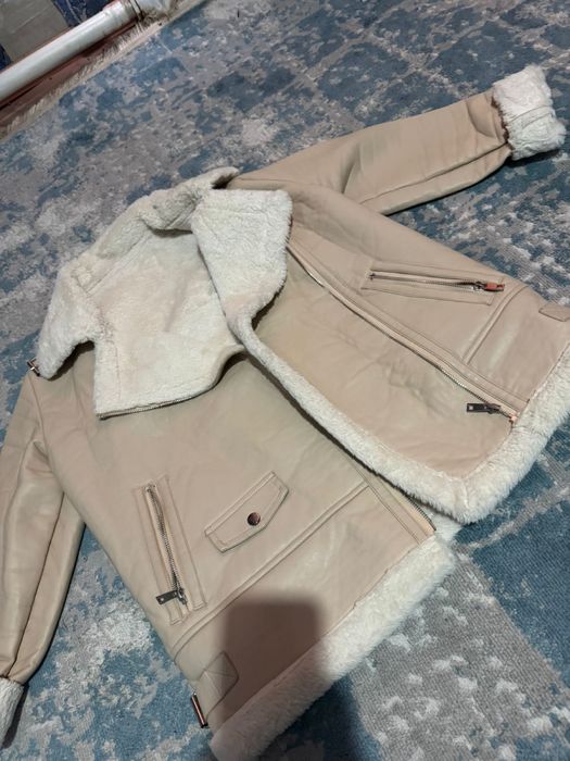 Продам женскую дубленку