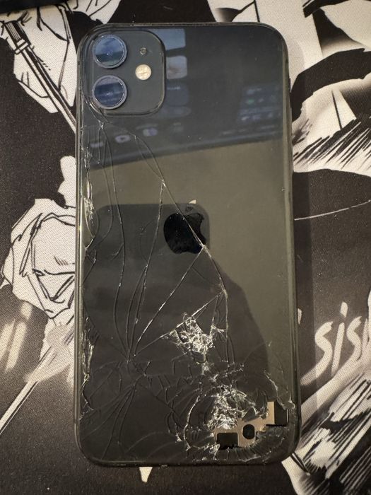 iPhone 11 черный
