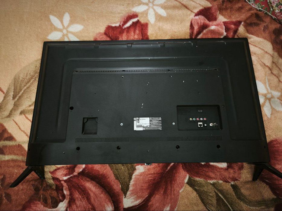 Телевизор LG на запчасти