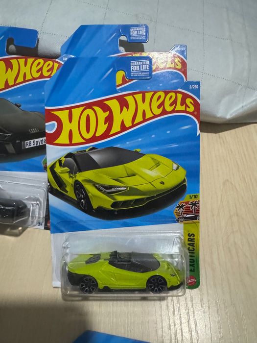 Hotwheels машинки