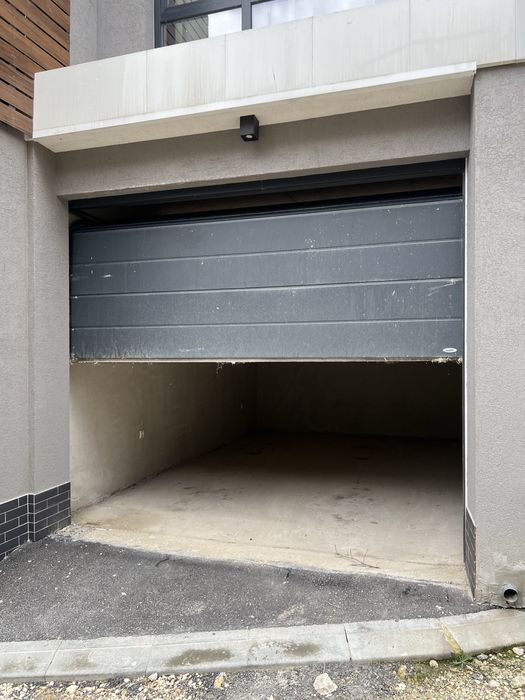 Дава се под наем Гараж / Паркомясто в Варна, Левски - 24 кв.м за 149.43 € - Снимка #2