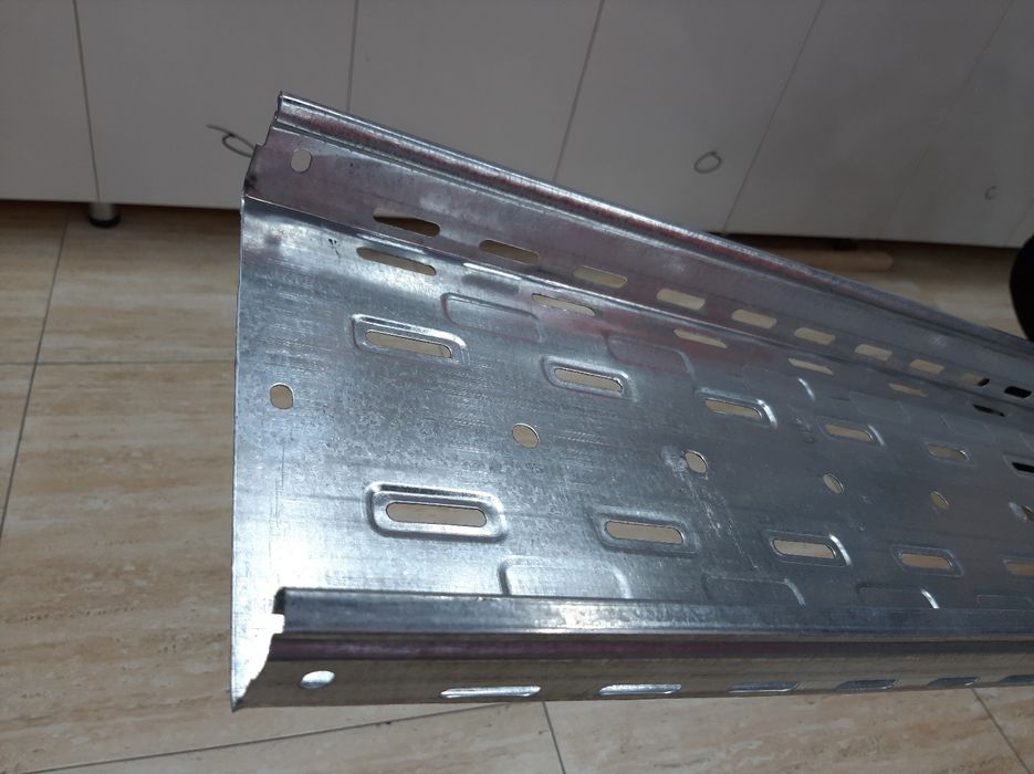 Лоток кабелный 50x50x3000 см подвесной