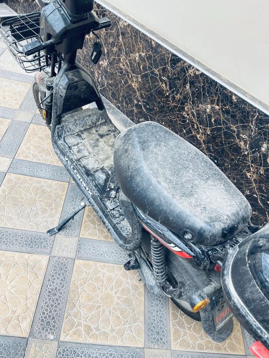 скутер Velomax 12w