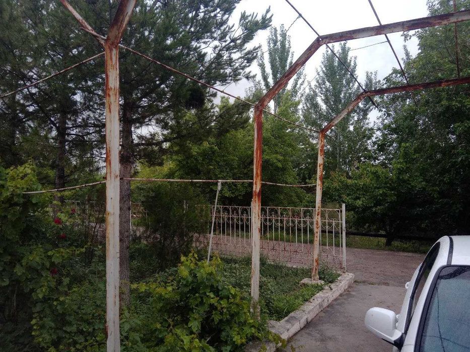 Hovli sotiladi. Beshkent,