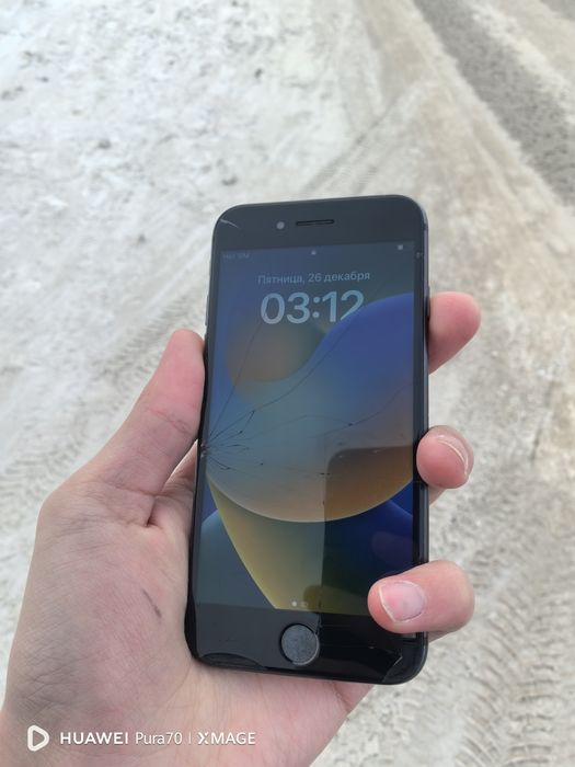 Продам Айфон 8 64гб