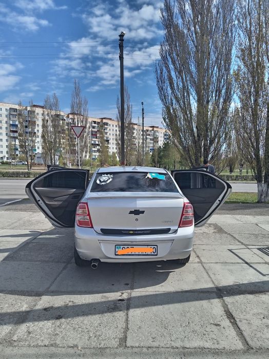 Шевроле кобальт 2020 года