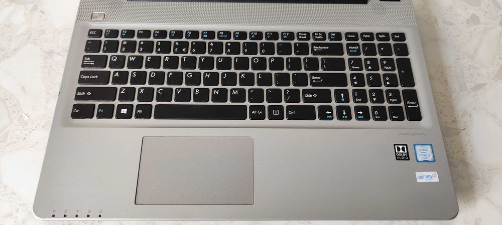Laptop Medion E6424-Intel i5 gen.6