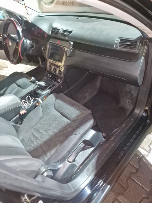 Volkswagen Passat B6 – 2.0 TDI 140 CP – 2006
Vând Volkswagen Passat B6