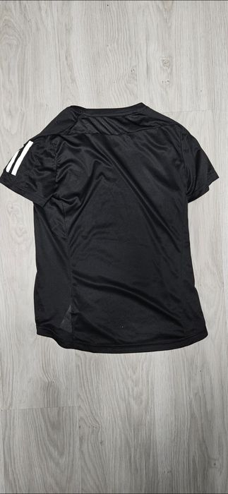 Спортна Adidas тениска със светлоотразители