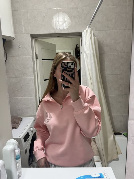 Продам свитшот новый