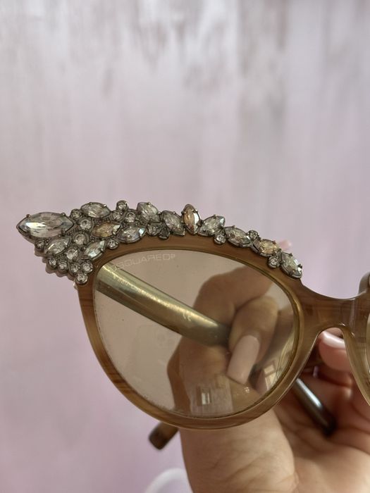 Уникални очила на DSQ2