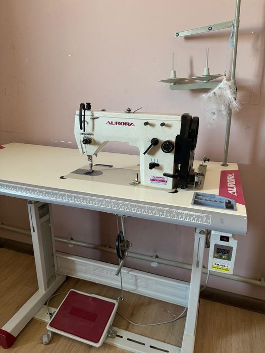 Продается швейная машина