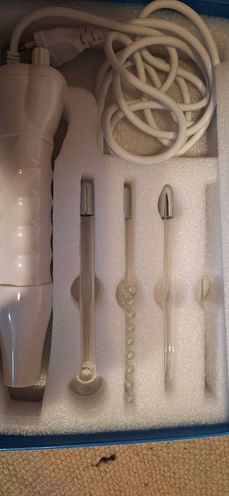 Апарат Дарсонвал за микротокова и импулсна терапия за оформяне на лице