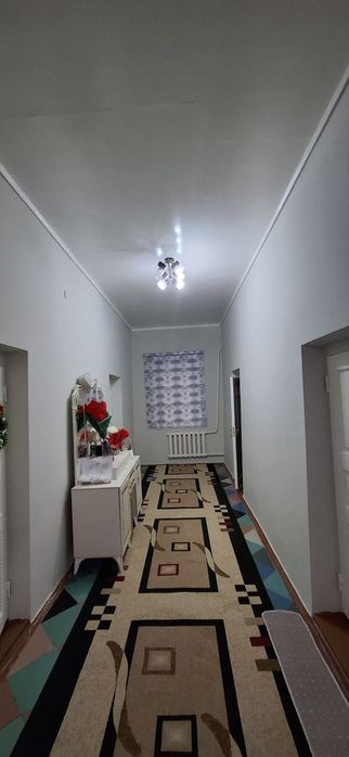 Qarshi Uzumzor mahallada hovli sotiladi