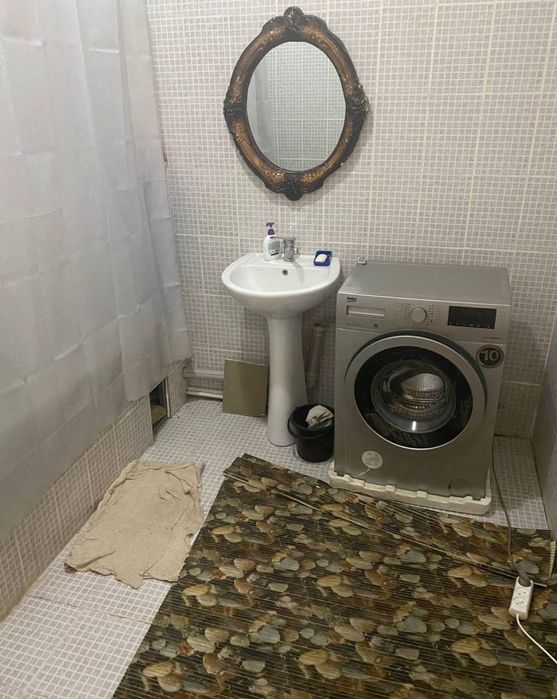 Аренда квартиры 3/1/2 метро Косманавтов.  Центр города. Цум